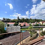 Lage - 100m2 - 2 Schlafzimmer Mit Garage * Krems an der Donau