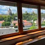 Lage - 100m2 - 2 Schlafzimmer Mit Garage * Krems an der Donau