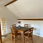 Appartement Lage - 100m2 - 2 Schlafzimmer Mit Garage Krems an der Donau