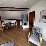 Lage - 100m2 - 2 Schlafzimmer Mit Garage * Krems an der Donau
