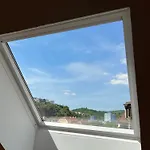 Lage - 100m2 - 2 Schlafzimmer Mit Garage * Krems