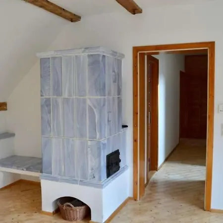 Lage - 100m2 - 2 Schlafzimmer Mit Garage * Krems an der Donau