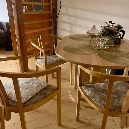 Apartment Lage - 100m2 - 2 Schlafzimmer Mit Garage Krems an der Donau