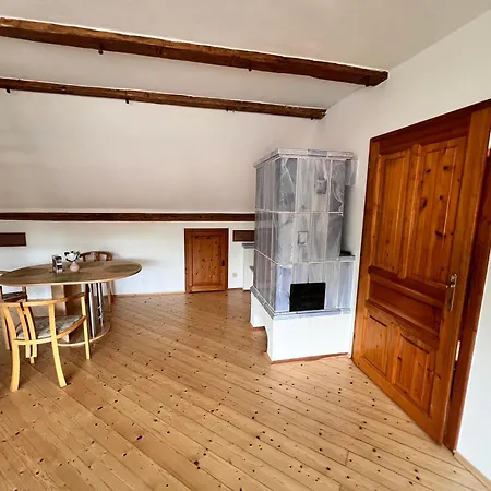 Lage - 100m2 - 2 Schlafzimmer Mit Garage * Krems an der Donau