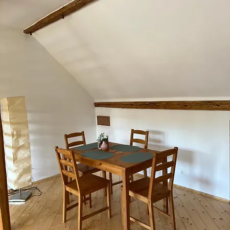Apartment Lage - 100m2 - 2 Schlafzimmer Mit Garage Krems an der Donau