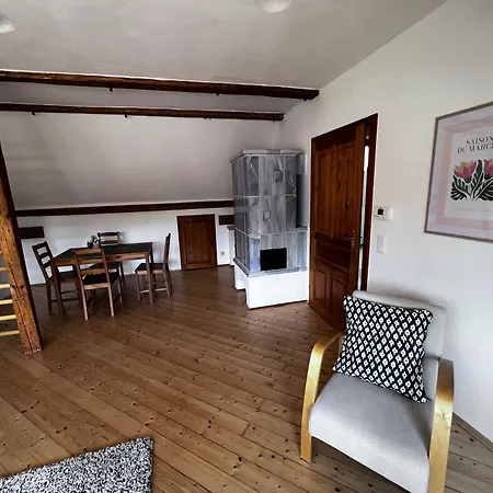 Lage - 100m2 - 2 Schlafzimmer Mit Garage * Krems