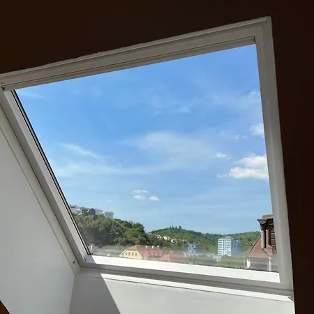 Lage - 100m2 - 2 Schlafzimmer Mit Garage * Krems an der Donau