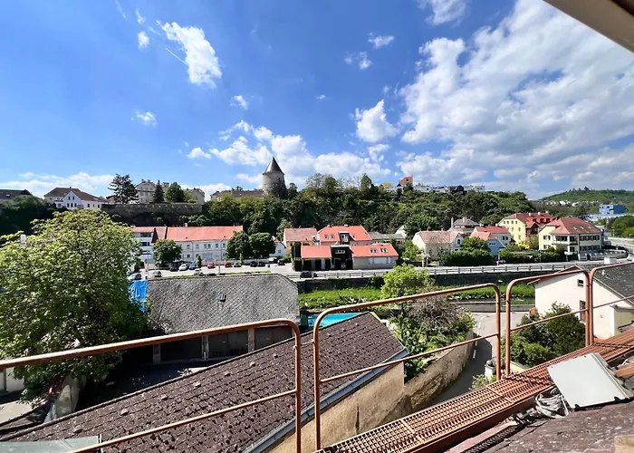 Lage - 100m2 - 2 Schlafzimmer Mit Garage * Krems an der Donau
