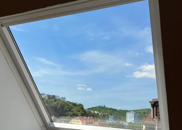 Lage - 100m2 - 2 Schlafzimmer Mit Garage * Krems an der Donau