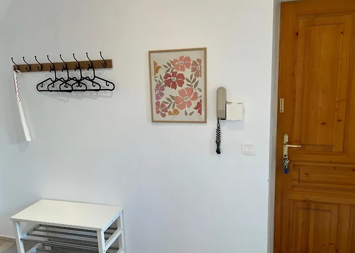 Apartmán Lage - 100m2 - 2 Schlafzimmer Mit Garage